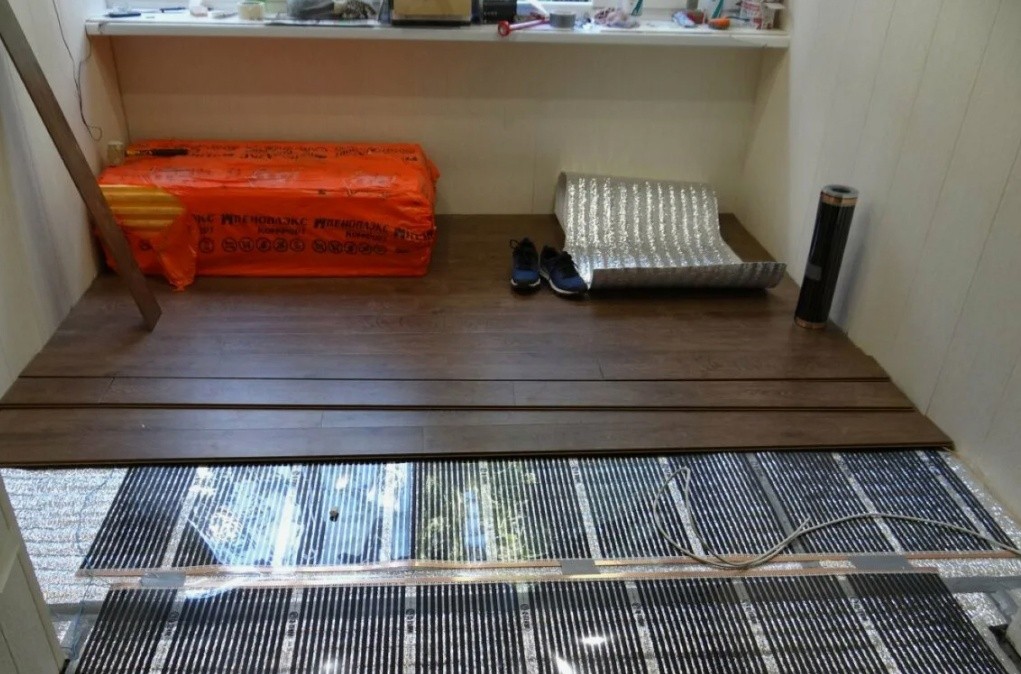 Какой теплый пол лучше подходит для балкона — мнение экспертов